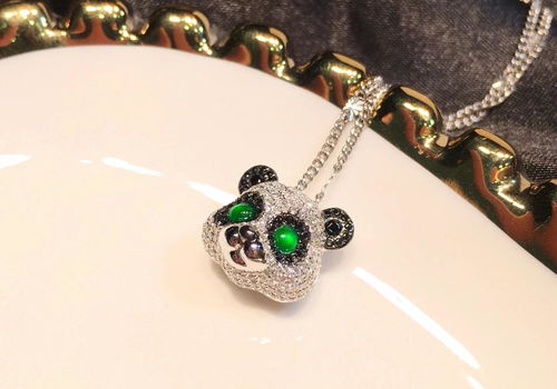 呆萌生動的動物首飾 讓翡翠煥發(fā)童趣，引領(lǐng)珠寶設(shè)計(jì)新風(fēng)尚